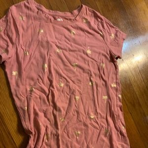 Old Navy tropical t-shirt